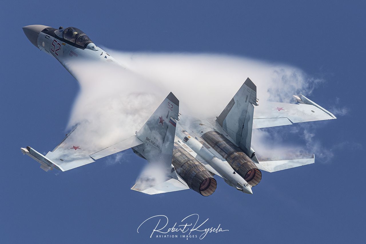 Sukhoi Su-35S (NATO Code: FLANKER E)  -  © by Robert Kysela