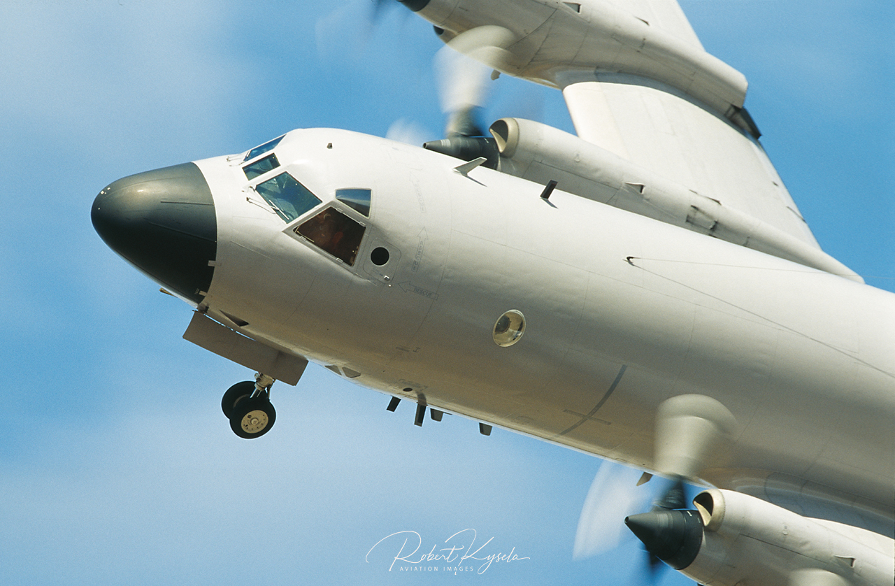 Lockheed AP-3C ORION  -  © by Robert Kysela