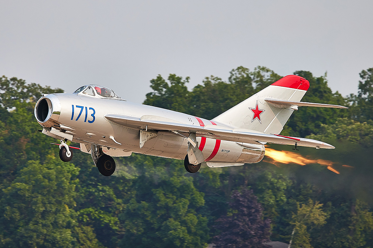 Mikoyan & Gurevich MiG-17F (NATO Code: FRESCO)  -  © by Shawn Clish