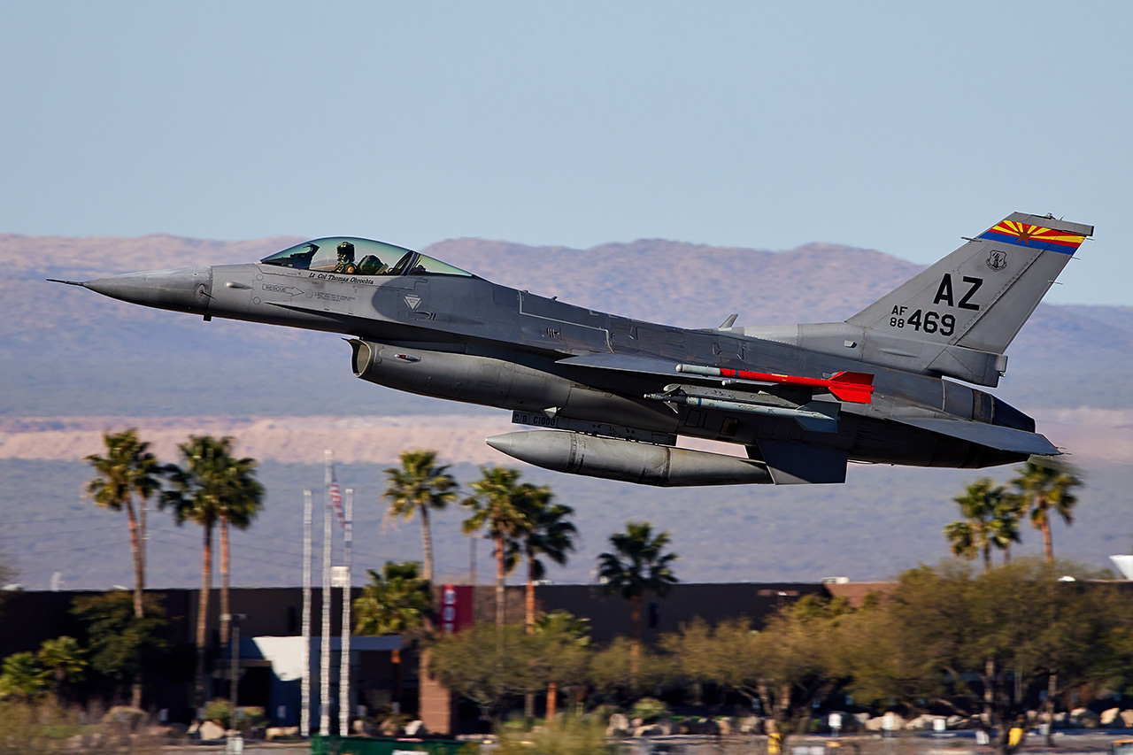 Lockheed Martin F-16 VIPER  -  © by Shawn Clish