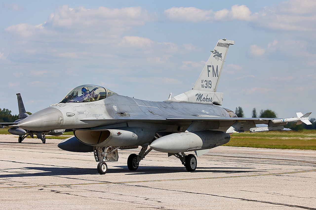 Lockheed Martin F-16C VIPER  -  © by Shawn Clish