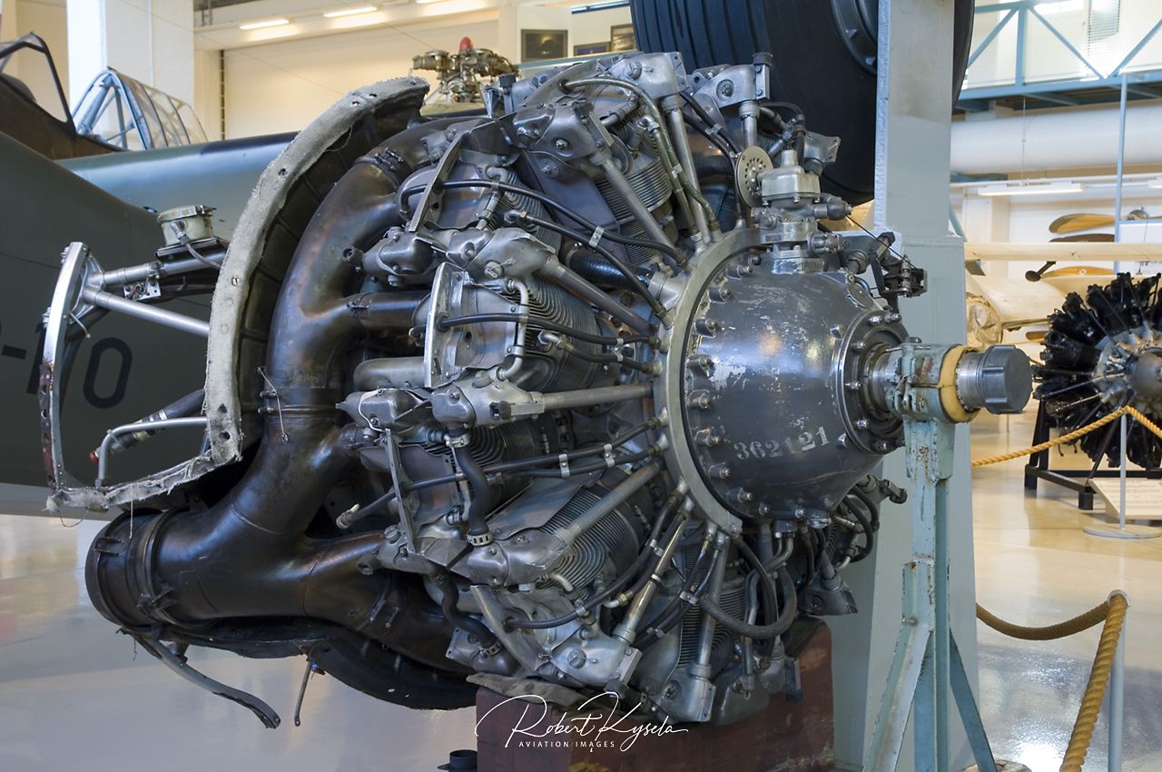 Pratt & Whitney TWIN WASP R-1830 S1C3G  -  © by Robert Kysela