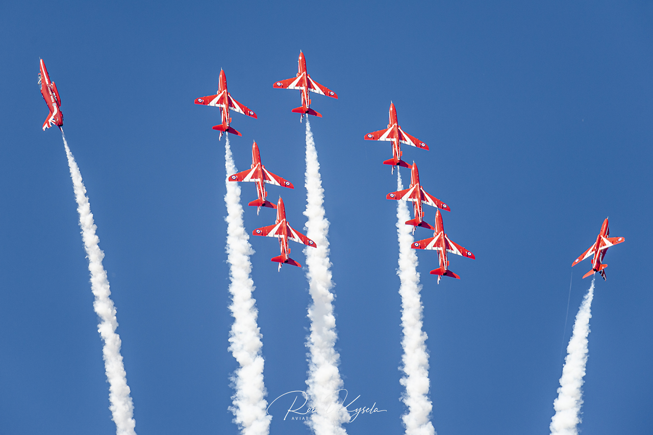 _RK_1507_RIAT_2658_RedArrows_Large