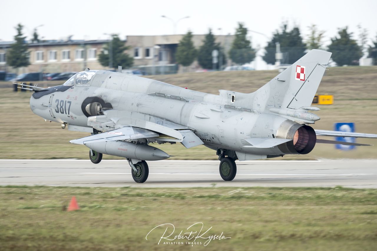 Sukhoi Su-22M4 (NATO Code: FITTER K)  -  © by Robert Kysela