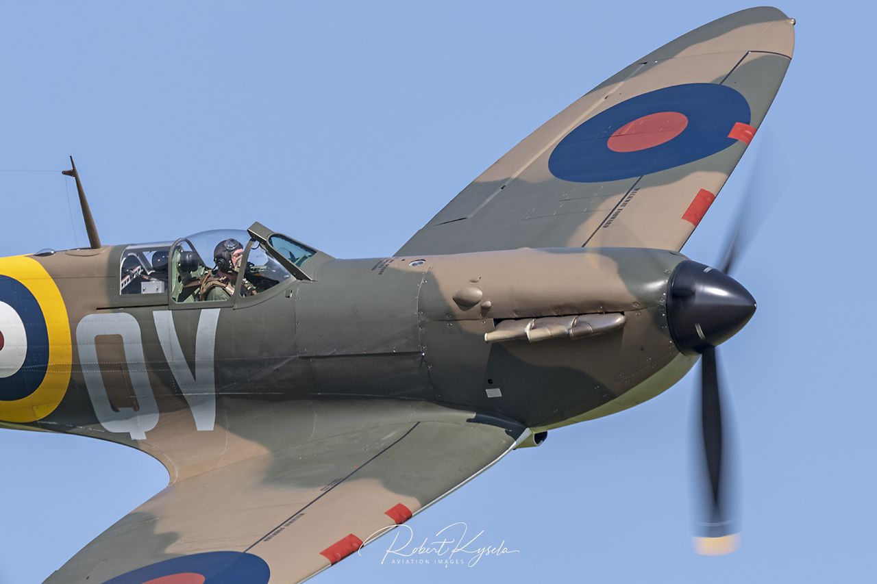 Supermarine SPITFIRE Mk Ia   - © by Robert Kysela