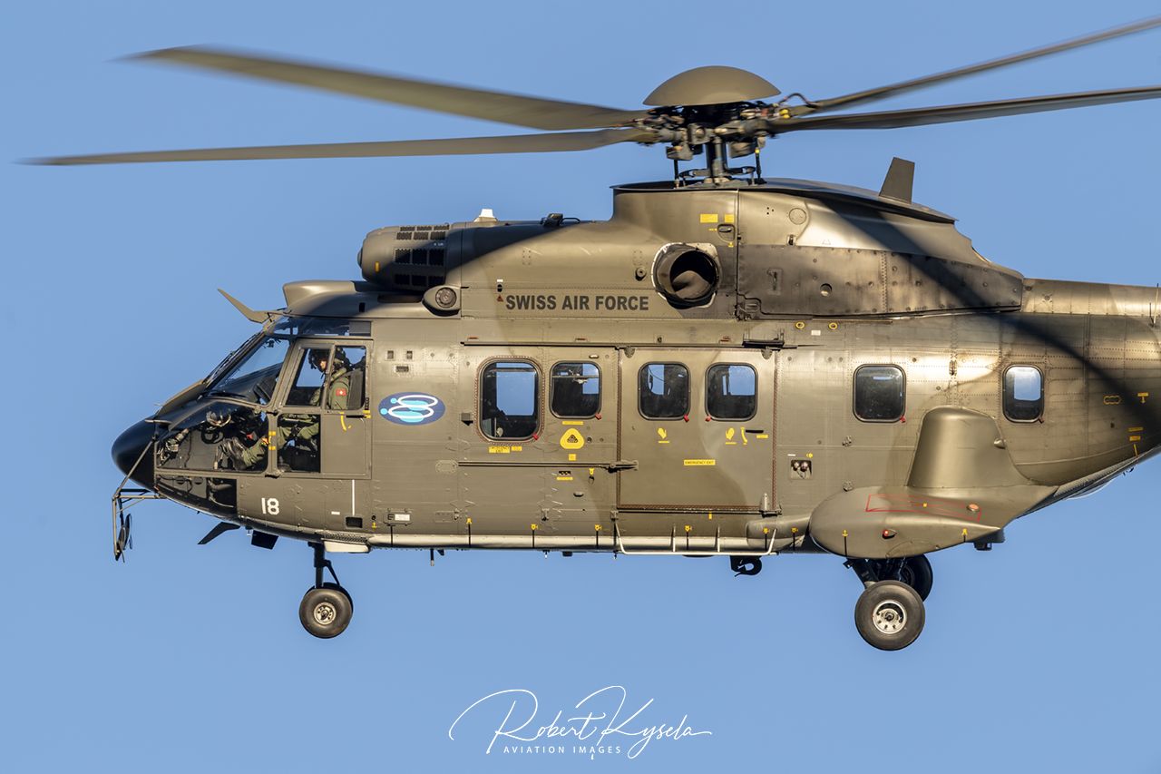 Aerospatiale AS 332M1 SUPER PUMA  -  © by Robert Kysela