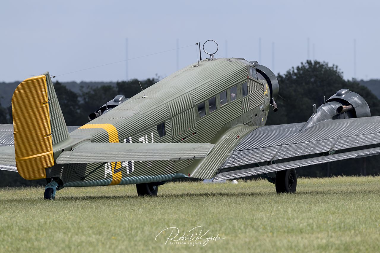 Junkers Ju-52/3M (CASA 352L)  - © by Robert Kysela