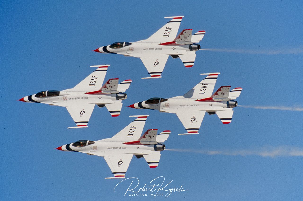 USAF THUNDERBIRDS - © by Robert Kysela