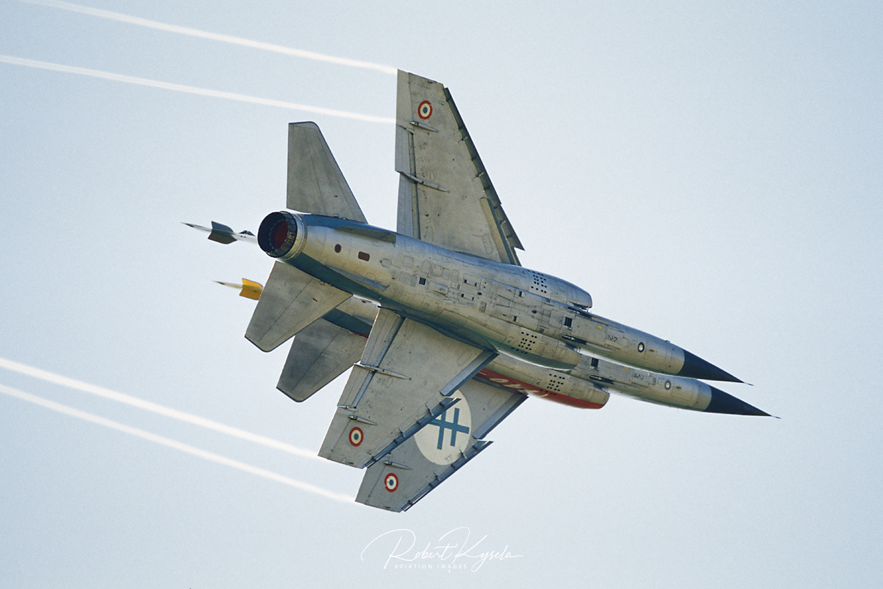 AMD MIRAGE F.1D  -  © by Robert Kysela