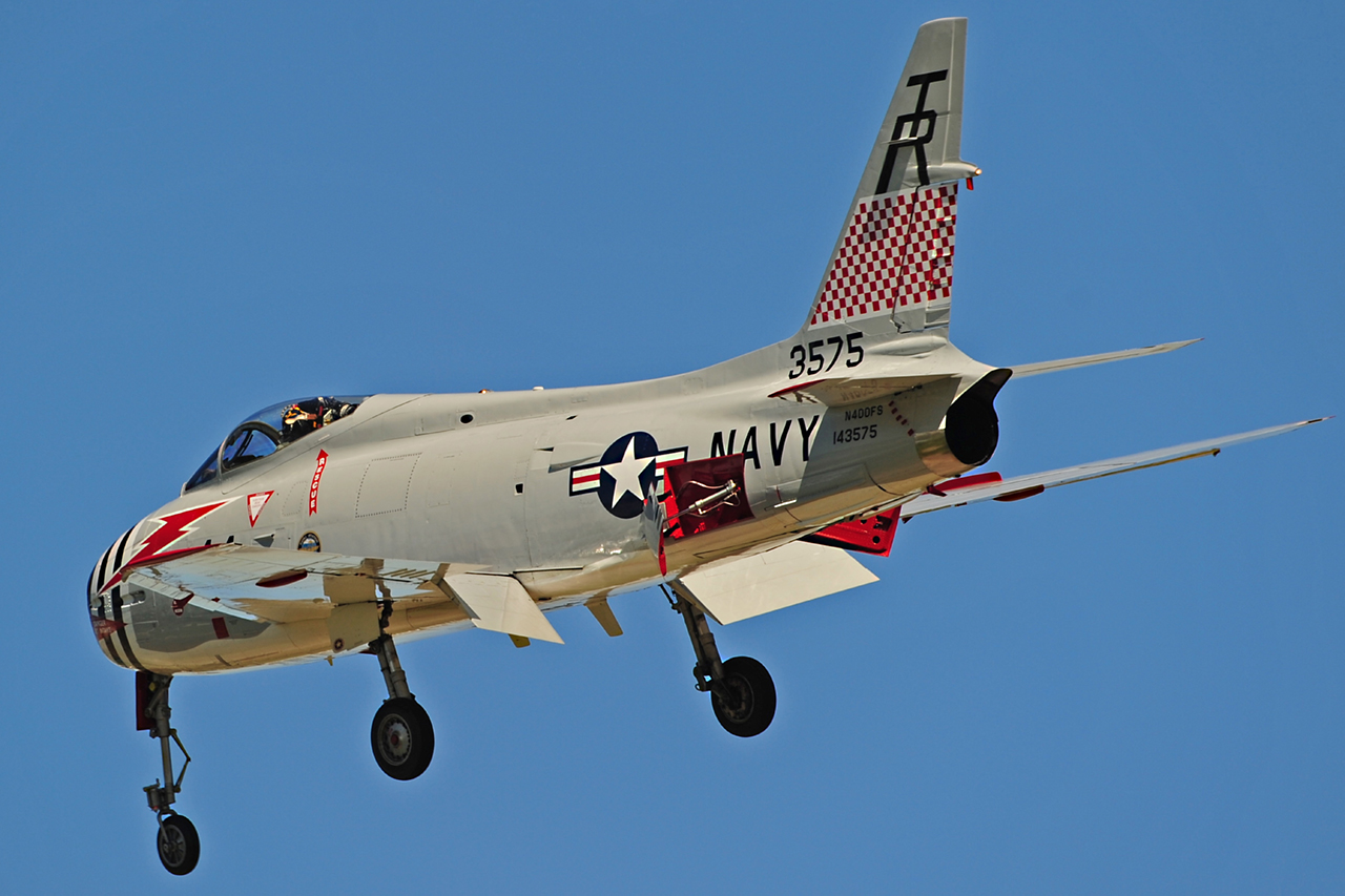 North American FJ-4B FURY  -  © by Shawn Clish