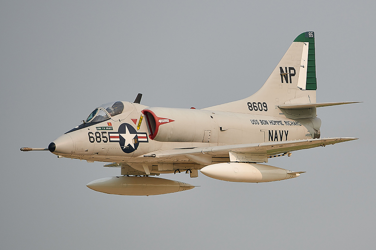 Douglas A-4B SKYHAWK  -  © by Shawn Clish