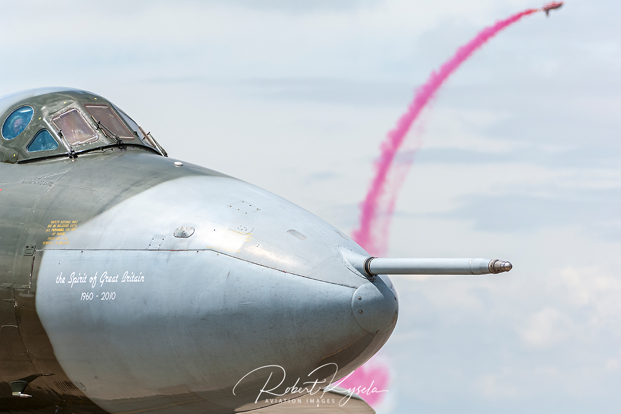 AVRO 698 Vulcan B.2 / XH558   - © by Robert Kysela