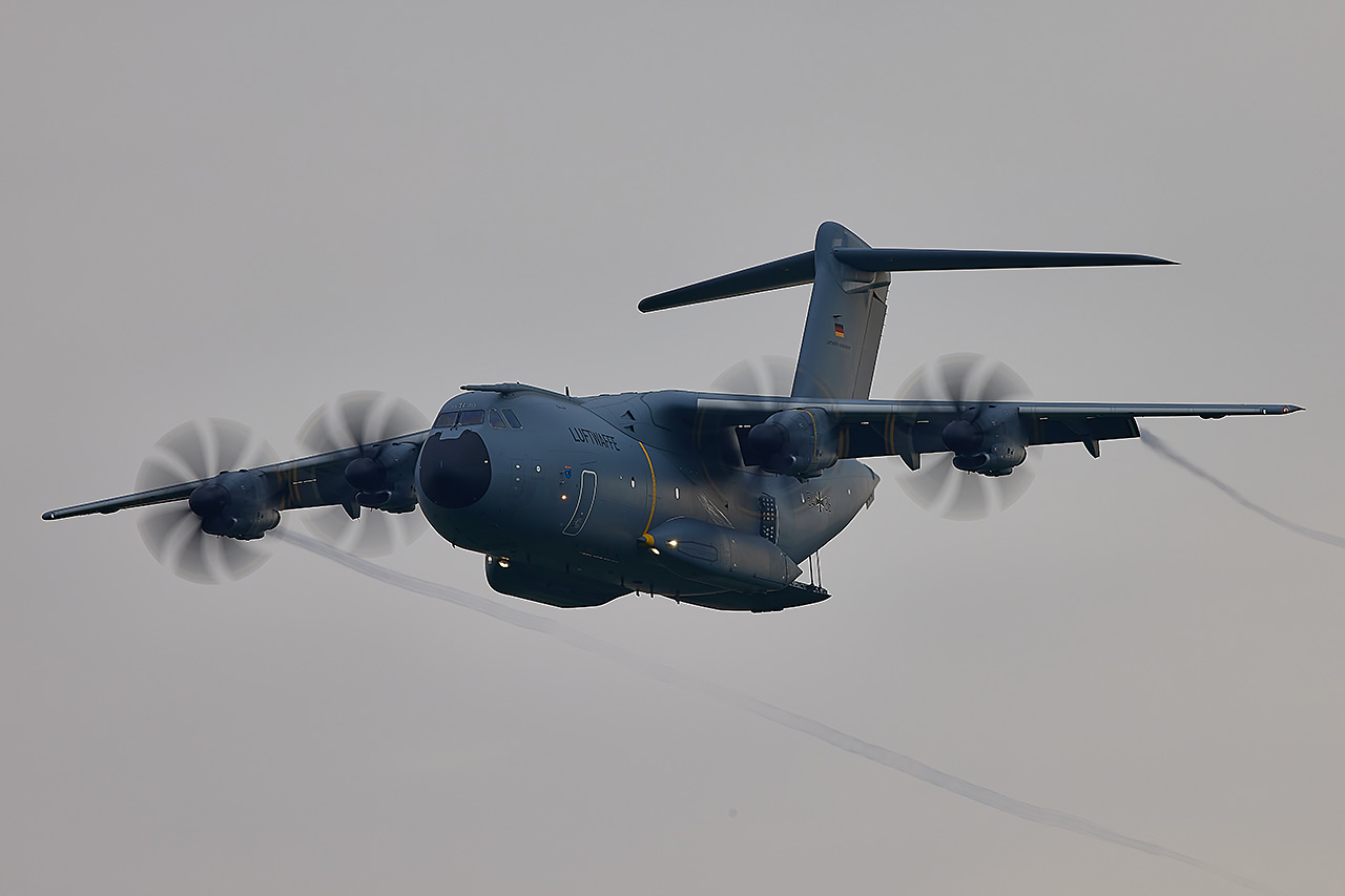 Airbus A400M ATLAS  -  © by Shawn Clish