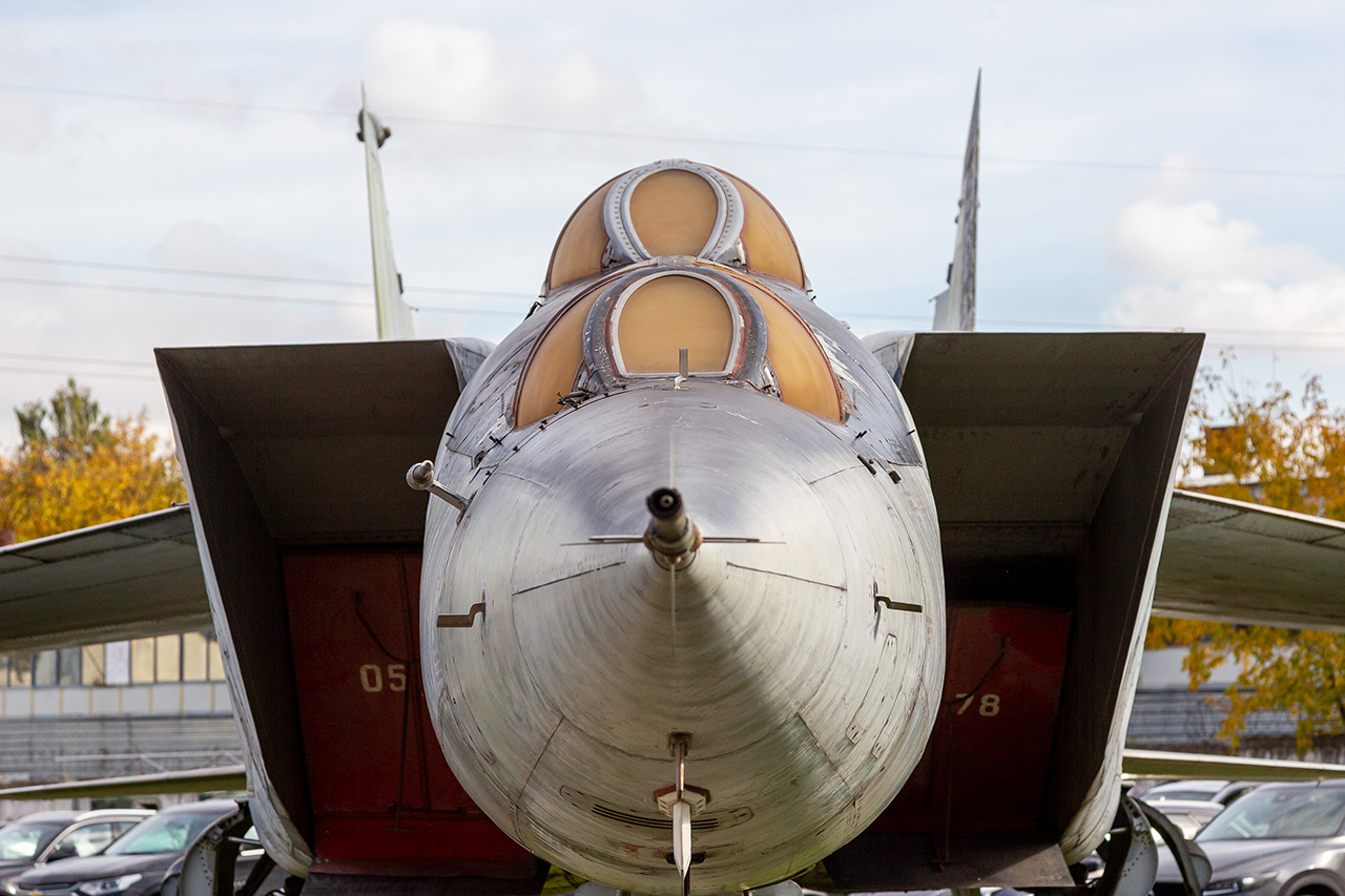 Mikoyan & Gurevich MiG 25PU-SOTN (NATO Code: FOXBAT)   - © by Roman Bagrov