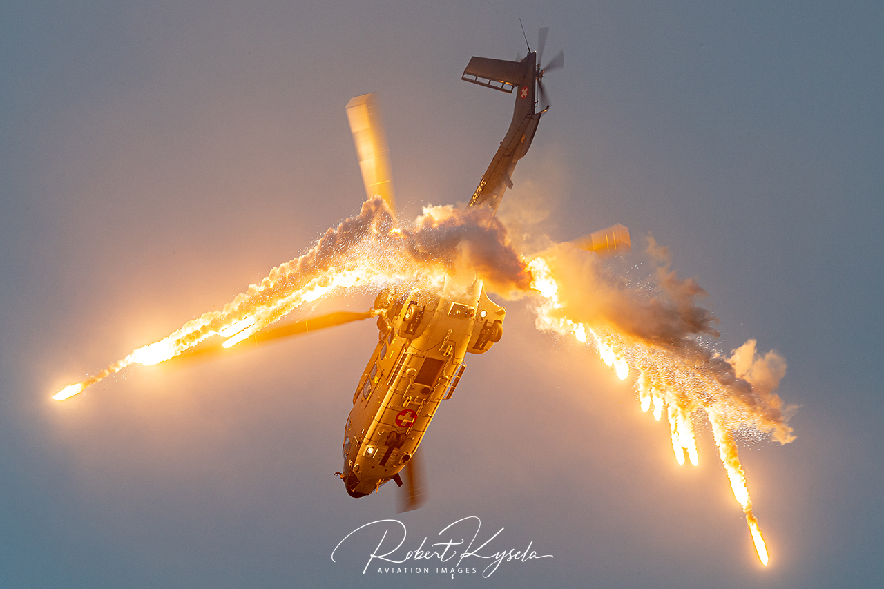 Aérospatiale AS 332 M1 SUPER PUMA    - © by Robert Kysela