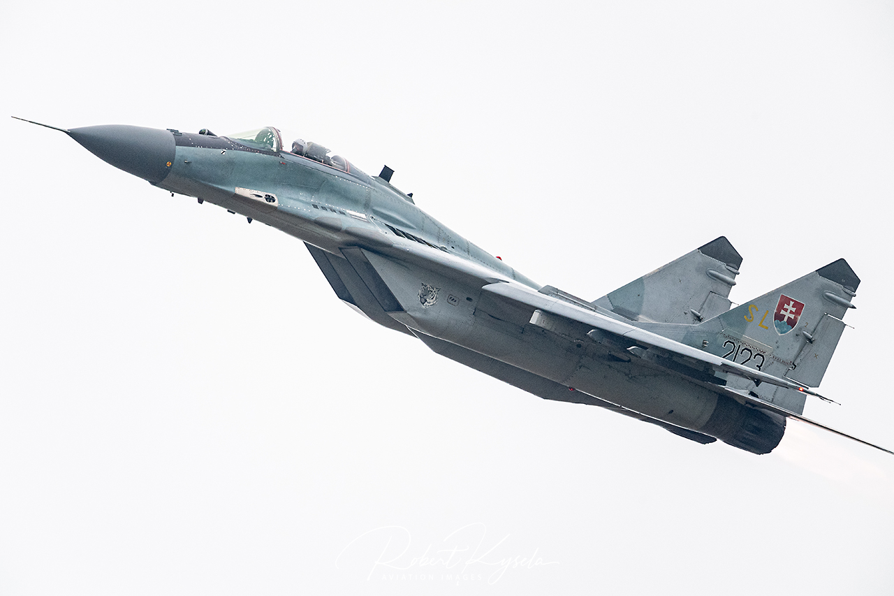 Mikoyan & Gurevich MiG-29AS (NATO Code: FULCRUM A)    - © by Robert Kysela