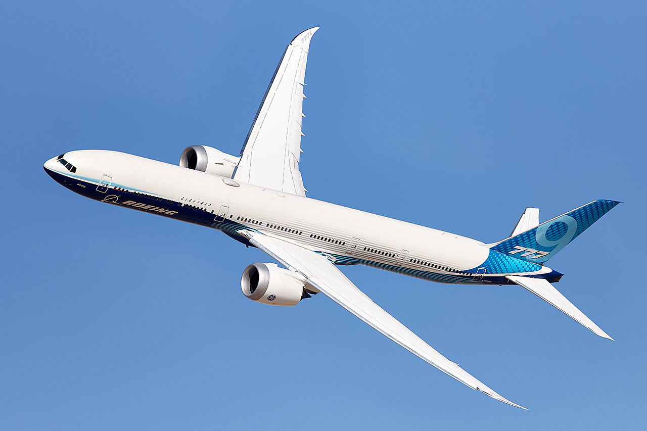 Boeing 777X  -  © by Shawn Clish