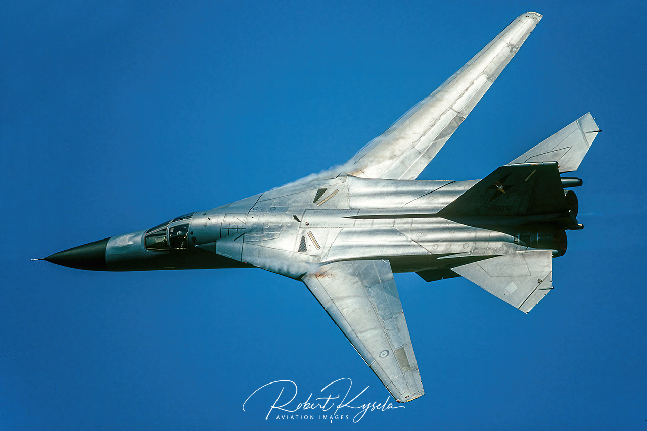 General Dynamics RF-111C Aardvark   - © by Robert Kysela