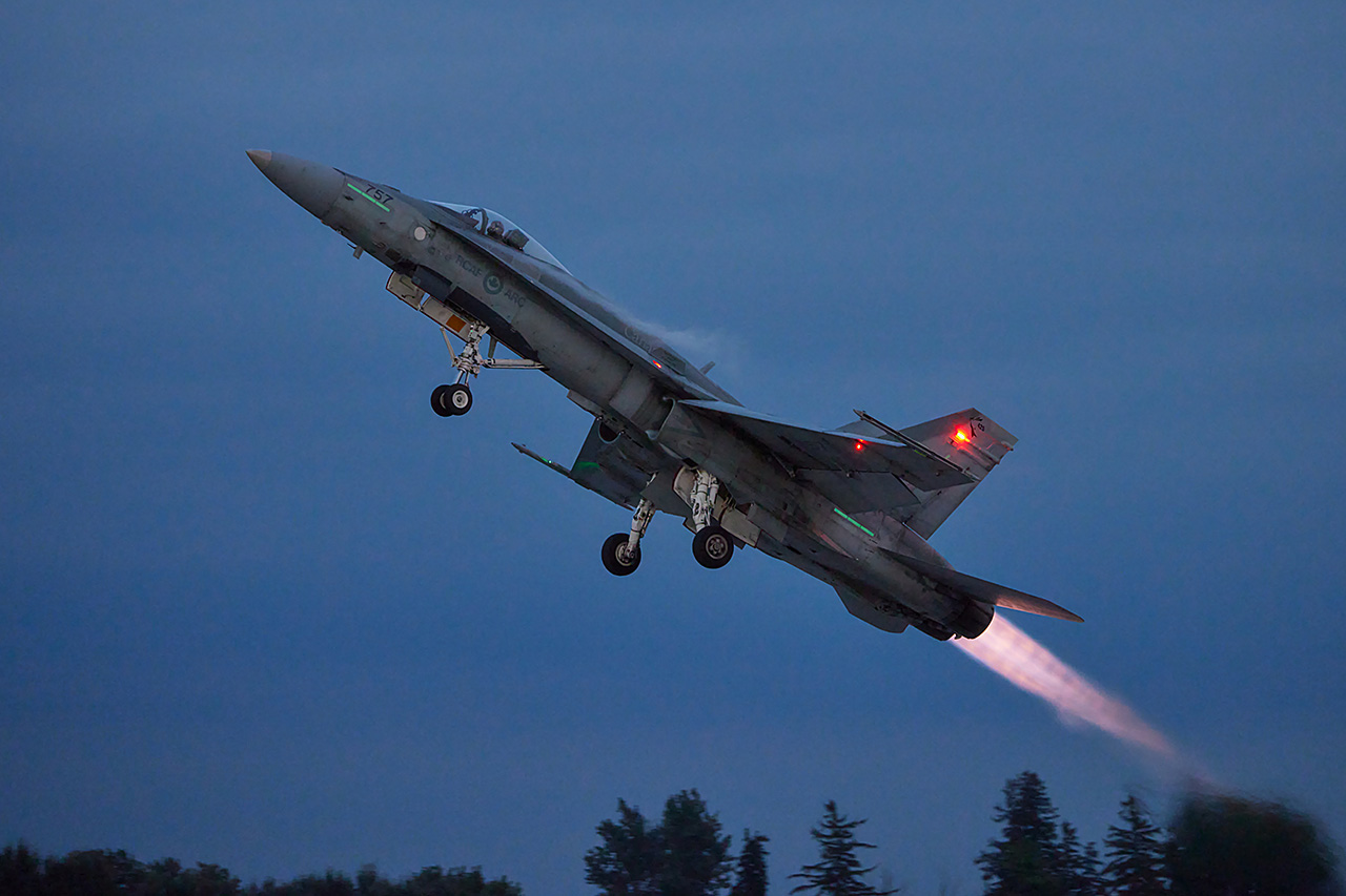 Boeing CF-188A HORNET  -  © by Shawn Clish