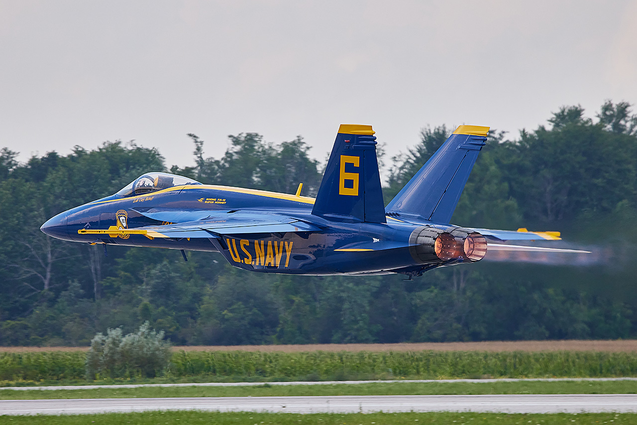 US NAVY BLUE ANGELS  -  © by Shawn Clish