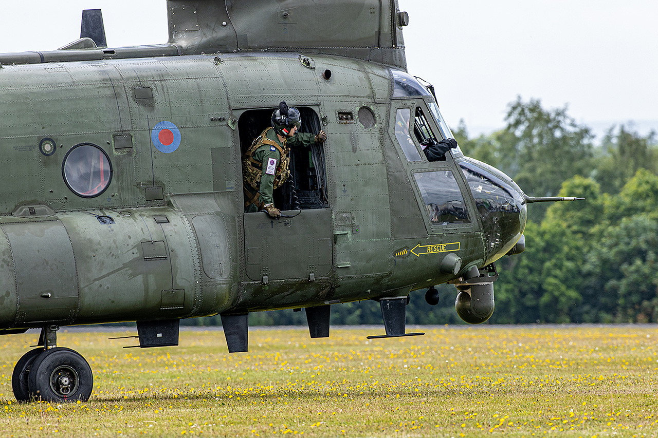 Boeing CHINOOK HC.Mk.6a  -  © by Will Moore