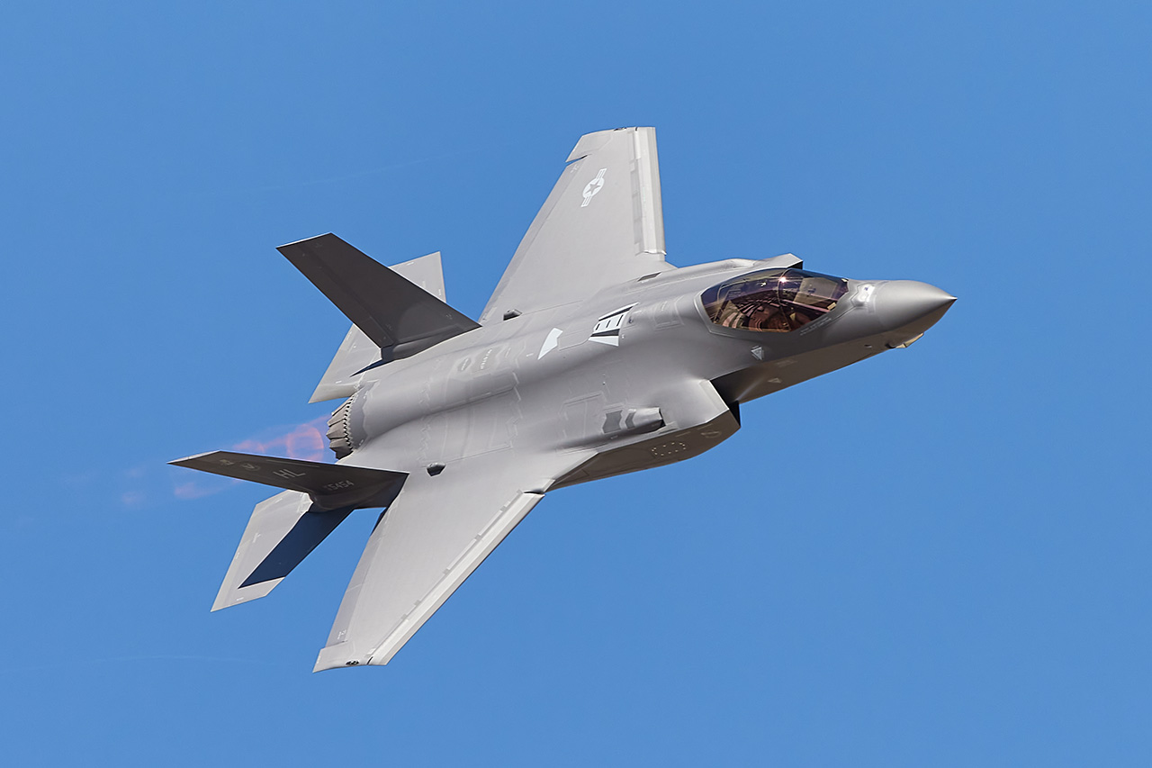 Lockheed Martin F-35 LIGHTNING II  -  © by Shawn Clish