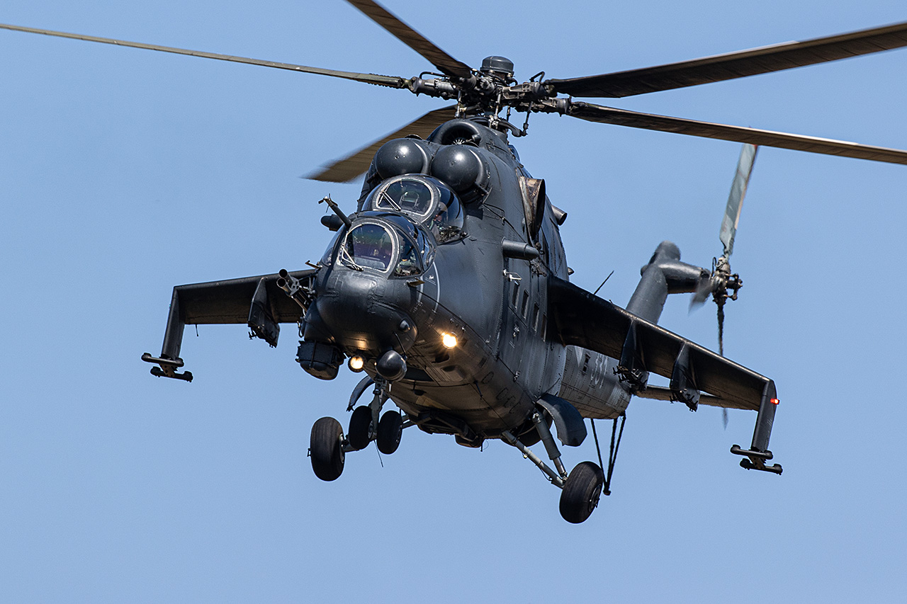 Mil Mi-24P - NATO Code: HIND F - © by Will Moore