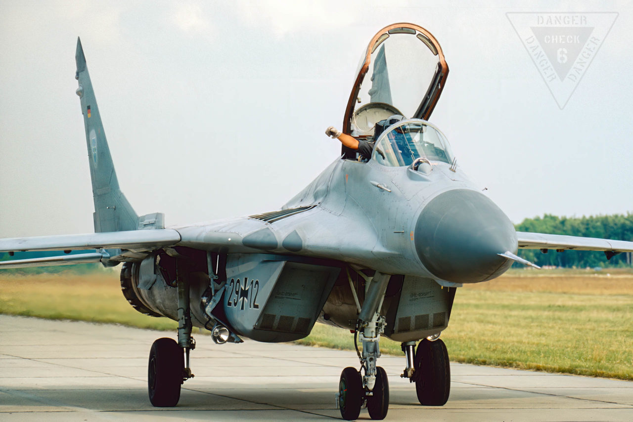 Mikoyan & Gurevich MiG-29A(G) (NATO Code: FULCRUM A)   - © by Robert Kysela