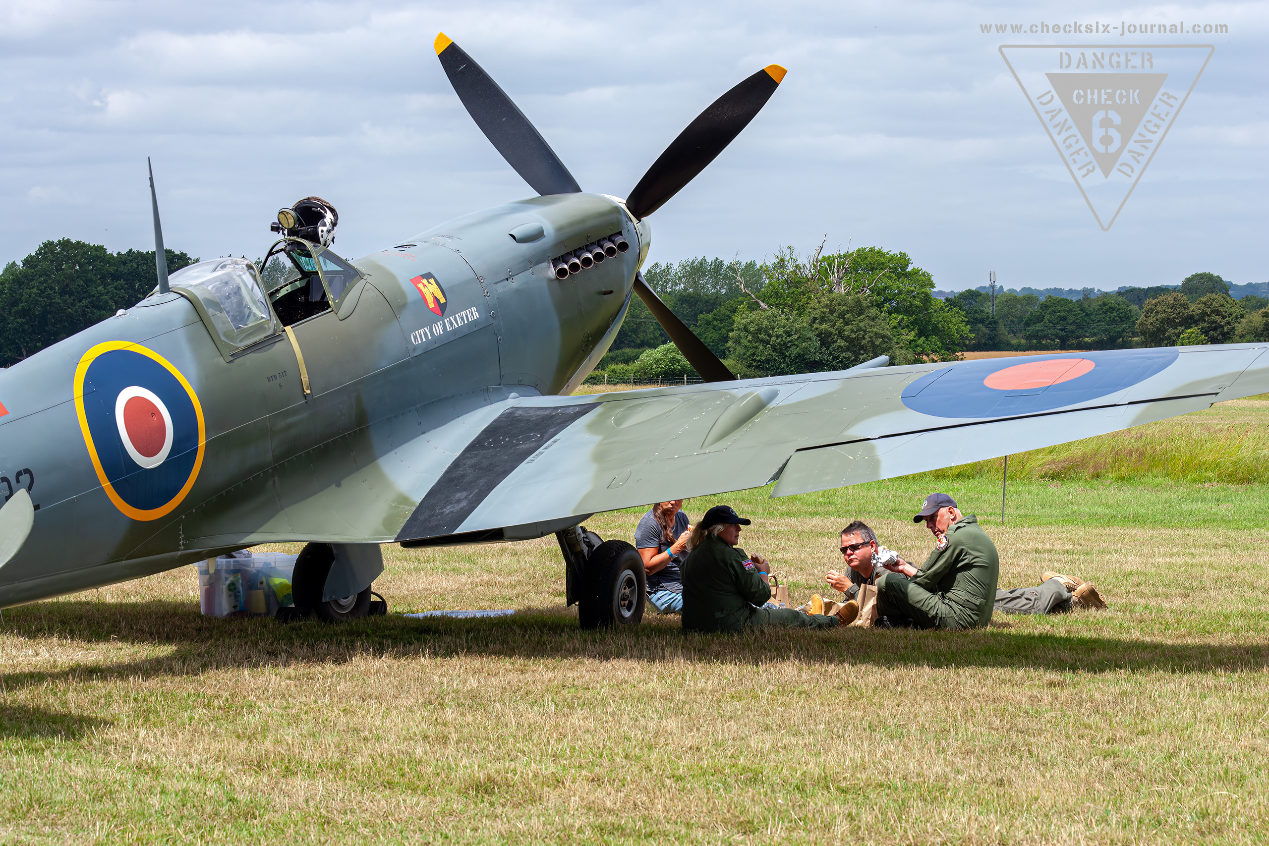 Supermarine SPITFIRE HF.IXE   - © by Will Moore